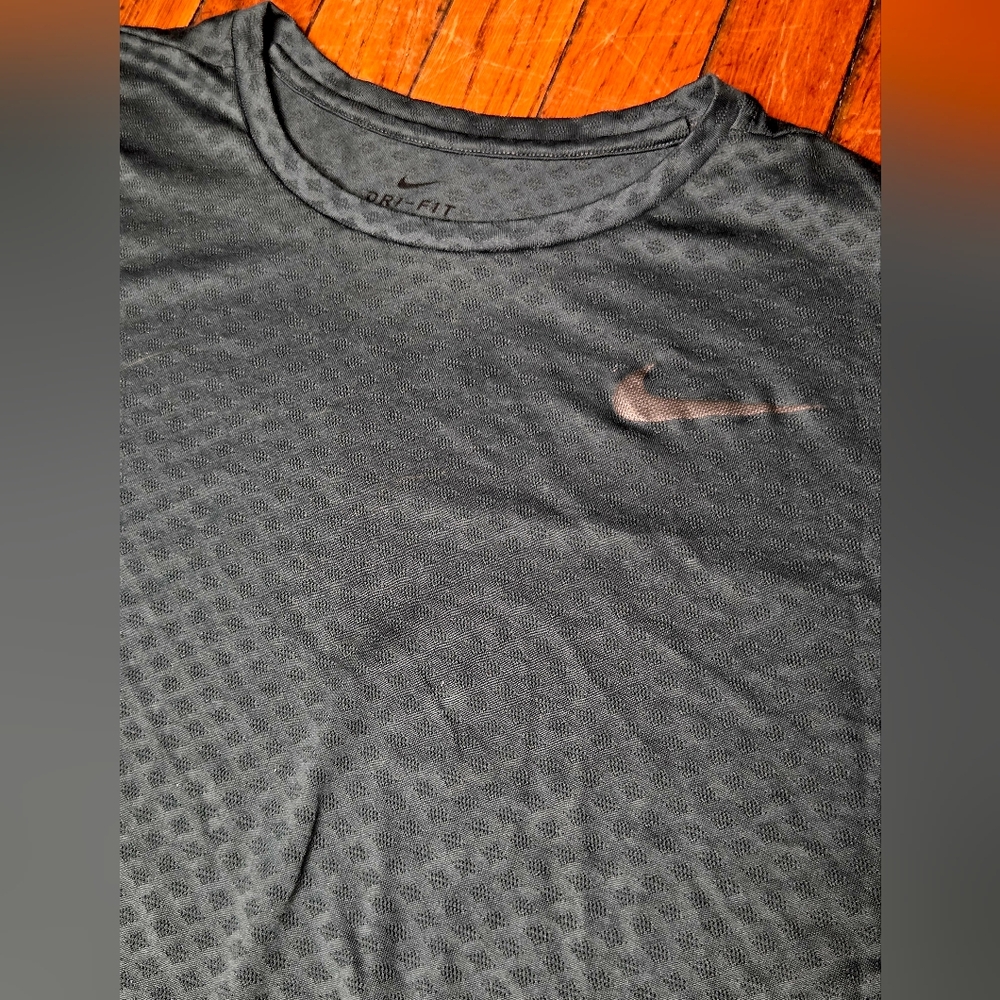 Nike Mens XL Green Dri-FIT Hex Athletic Training Running Casual T Shirt B5